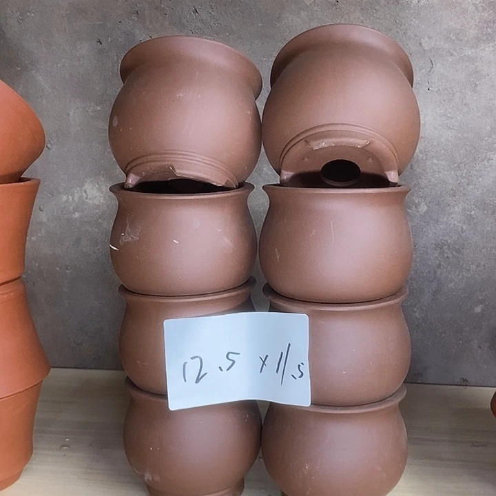 紫砂花盆我在外面