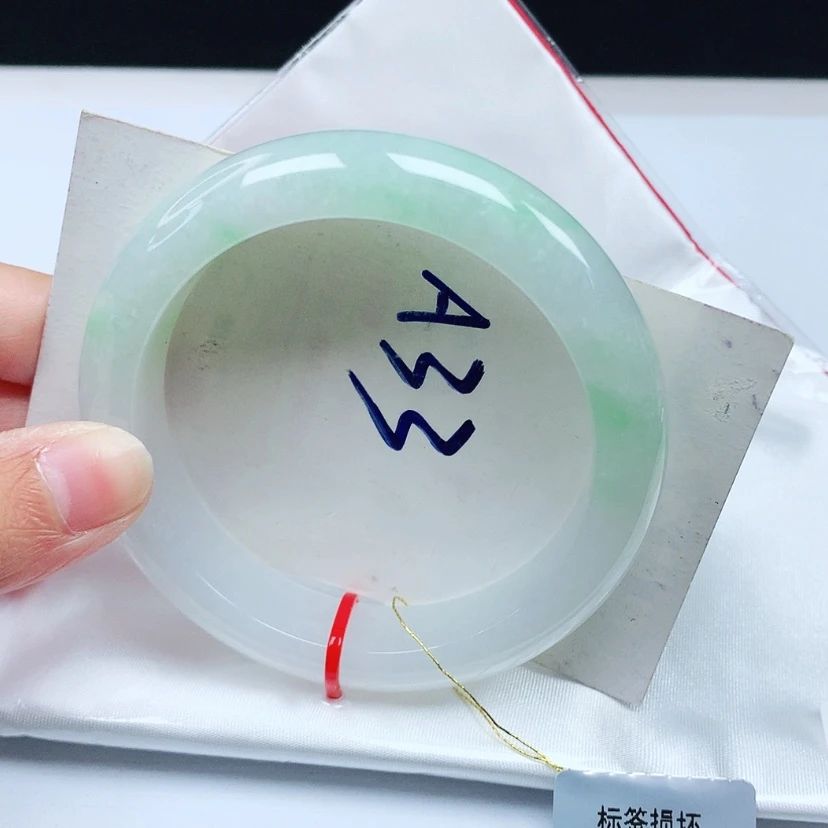 【闪购商品】翡翠手镯未镶嵌56.2圈