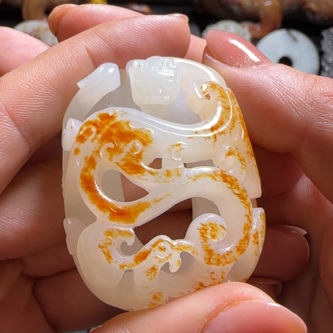 泰***克和田玉未镶嵌挂件