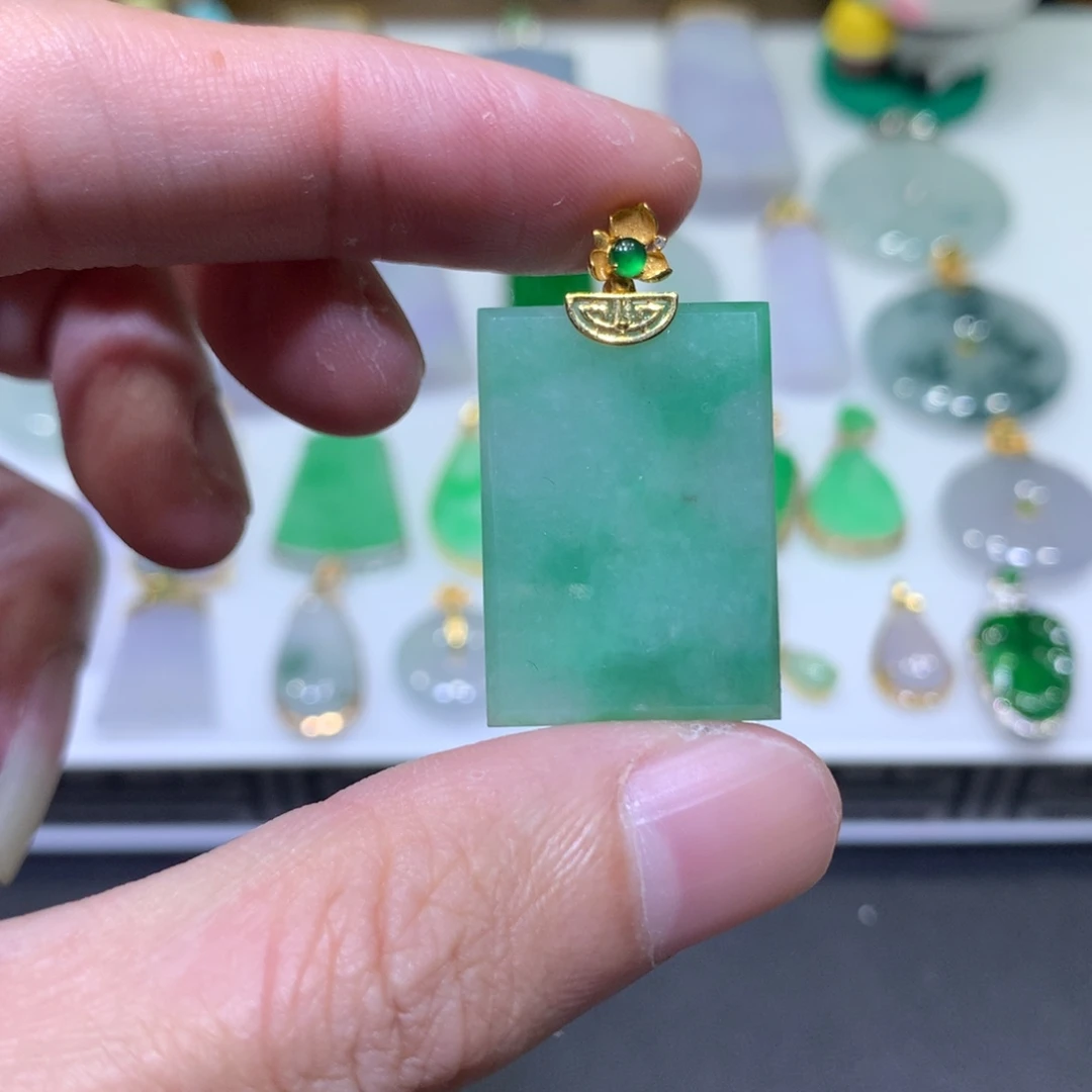 翡翠18K金镶嵌吊坠(不含链)