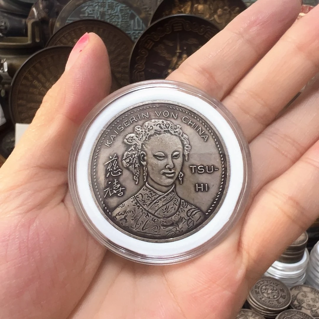 金属复古风格摆件