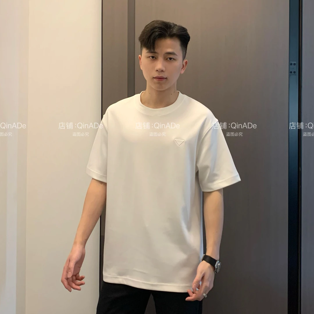 QinADe夏季潮流高级感极简风休闲百搭宽松圆领短袖T恤男士X2056