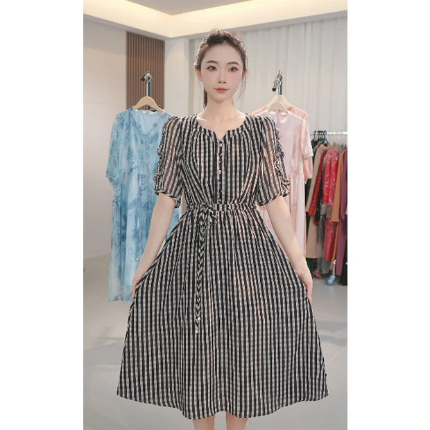 L533格子修身名媛2025年春夏新款时尚收腰显瘦气质优雅宽松连衣裙