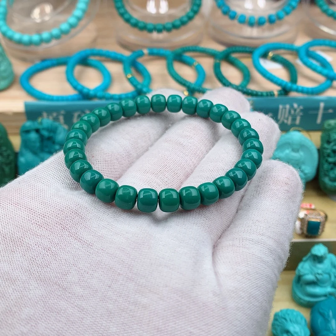 绿松石颈饰未镶嵌