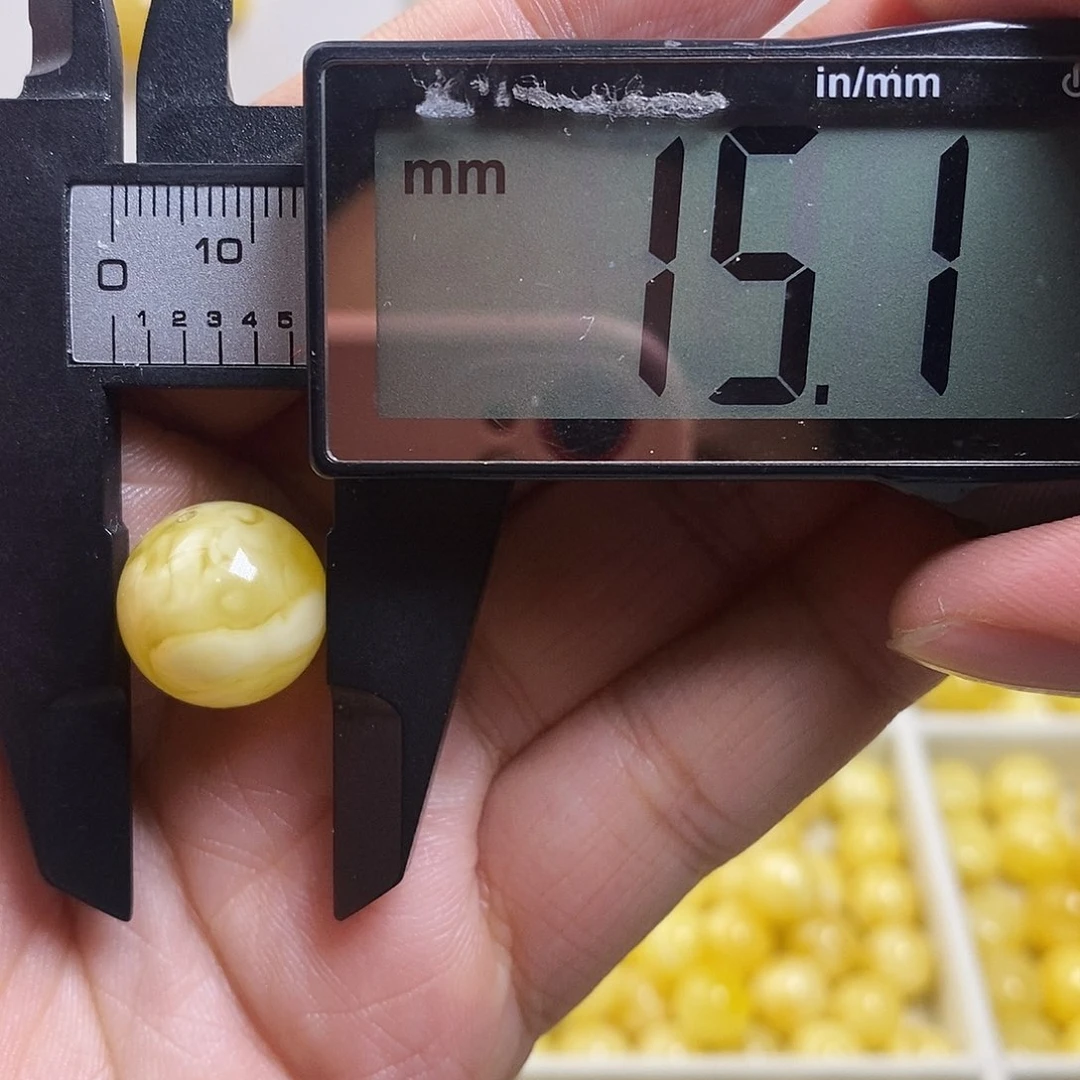 裸石琥珀未镶嵌蜜蜡圆珠
