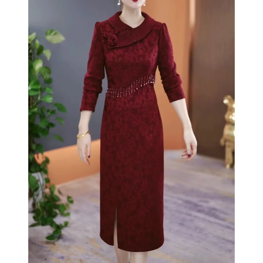 时尚洋气百搭喜婆婆加厚连衣裙2025冬季新款气质优雅修身显瘦减龄