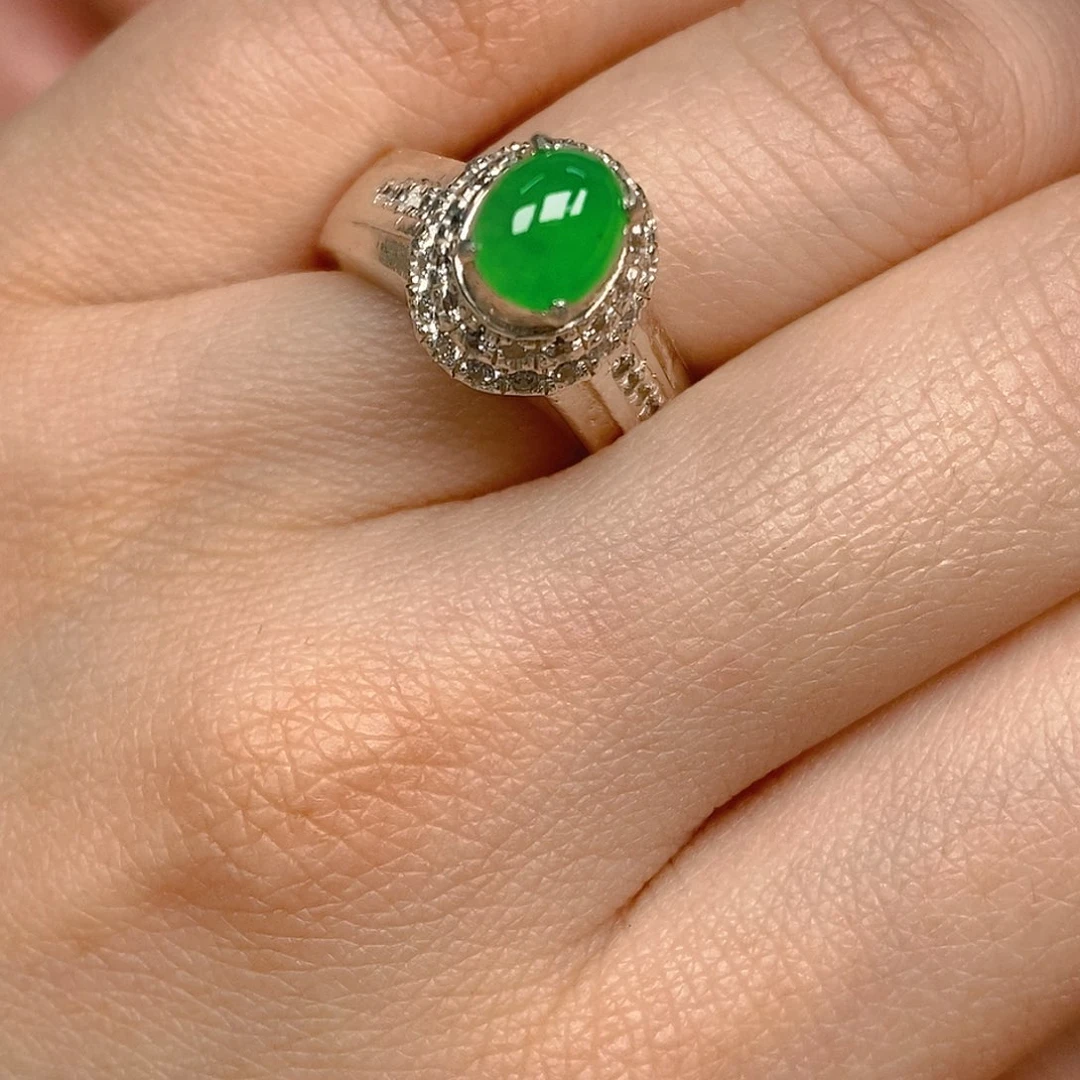 翡翠戒指未镶嵌翡翠