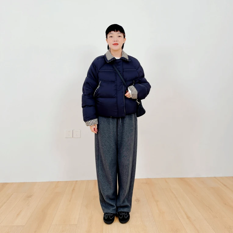 90白鹅绒 - “正反两穿”短款羽绒服