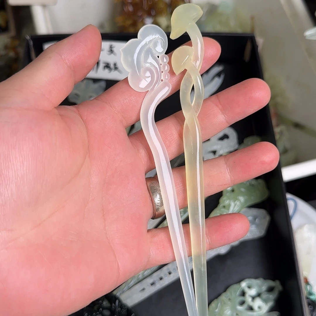 姜***馆蛇纹石玉未镶嵌发饰