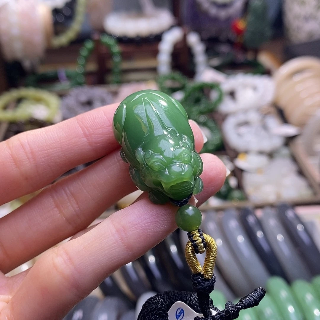 颈饰未镶嵌和田玉碧玉貔貅吊坠