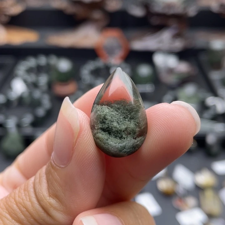 水晶未镶嵌颈饰绿幽灵聚宝盆吊坠定制