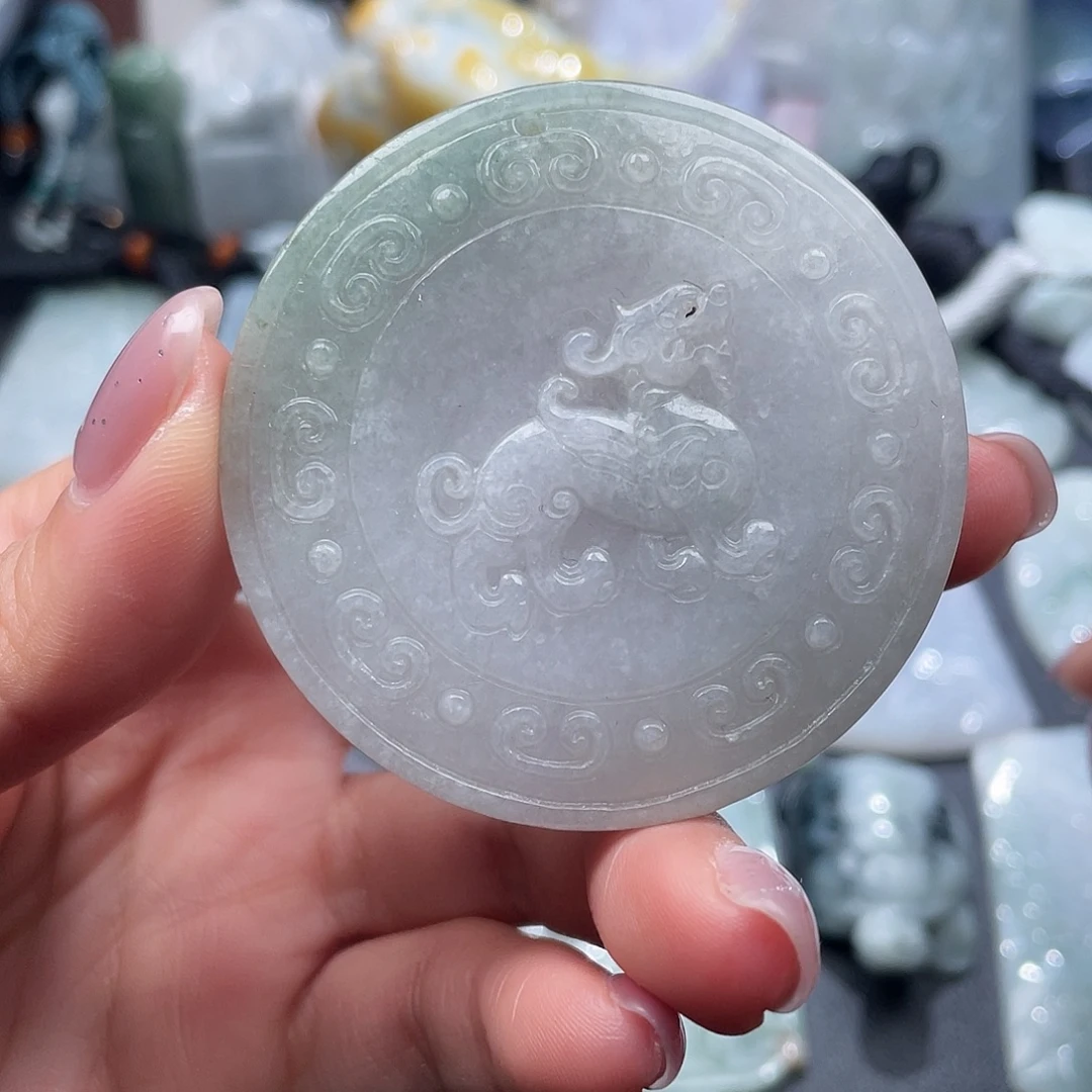 翡翠未镶嵌颈饰翡翠