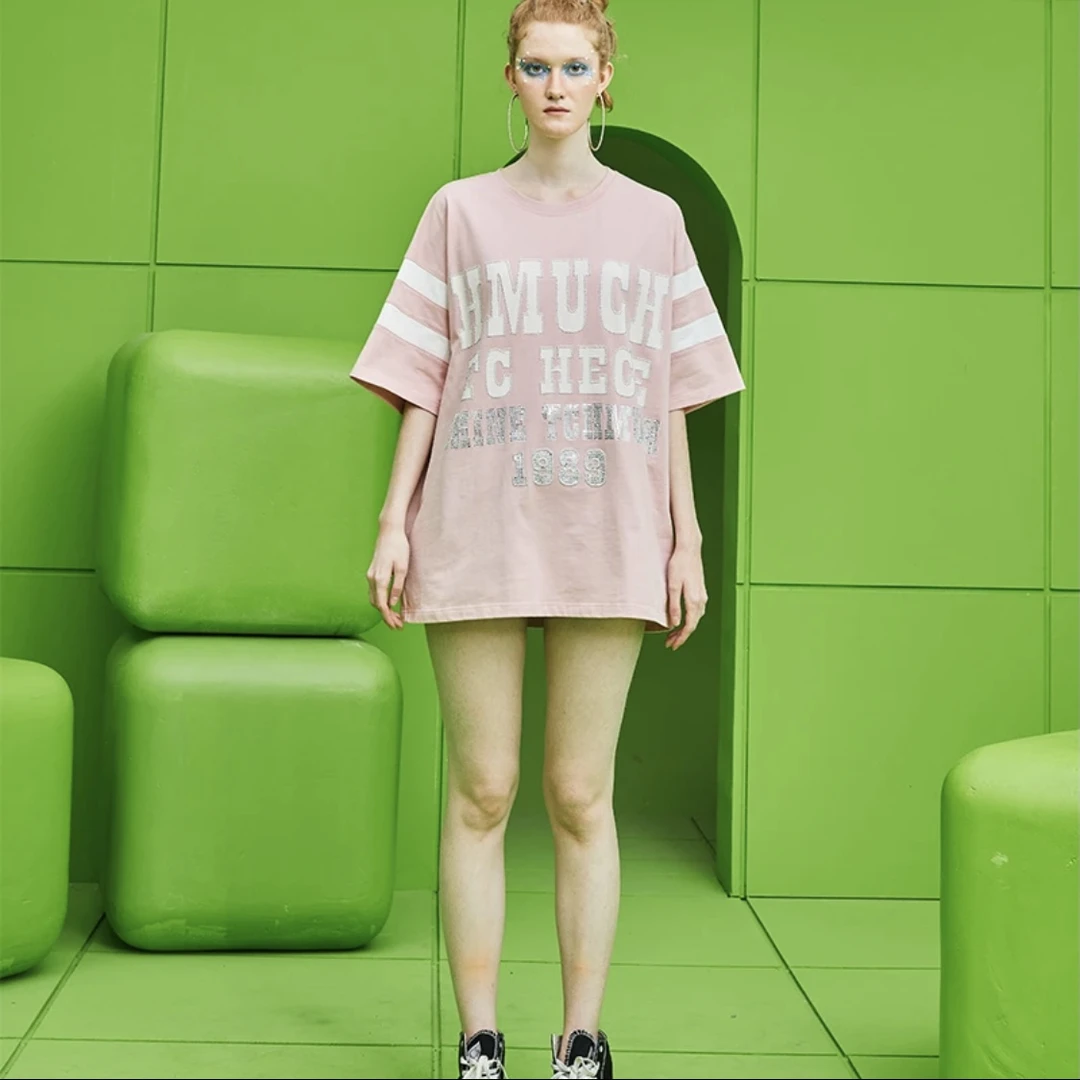 重庆-TCH轻奢潮牌23春夏新款银钻字母粉色圆领休闲T恤S69A106097