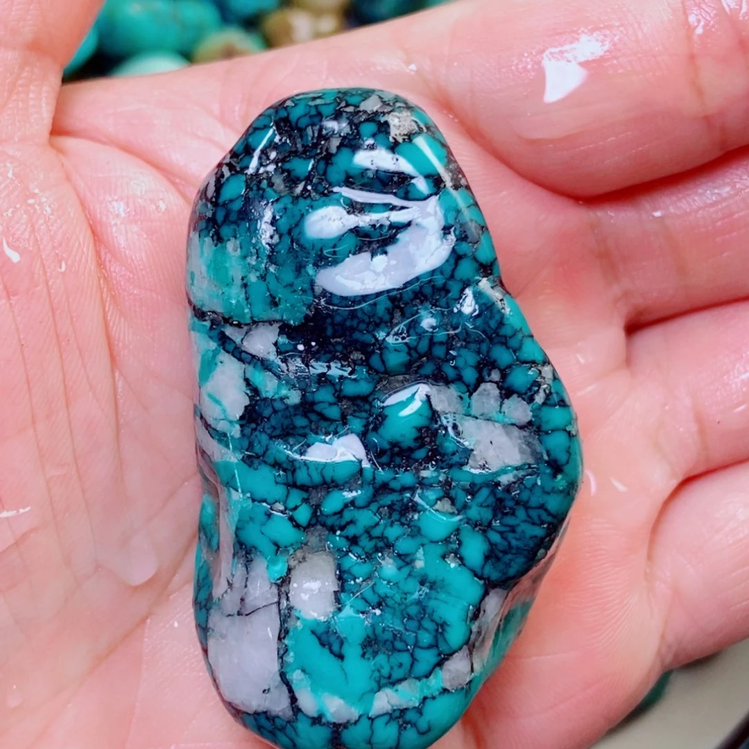 绿松石未镶嵌挂件