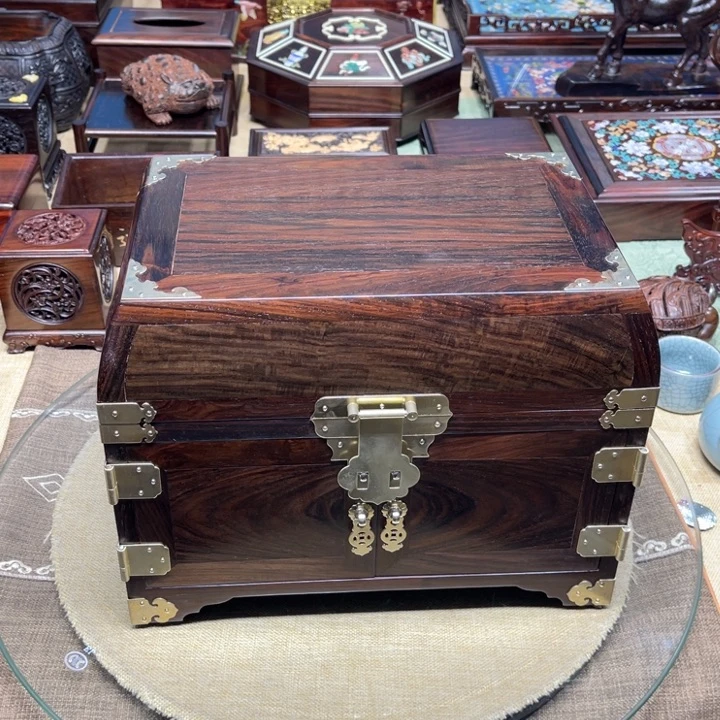紫檀木类成套家具