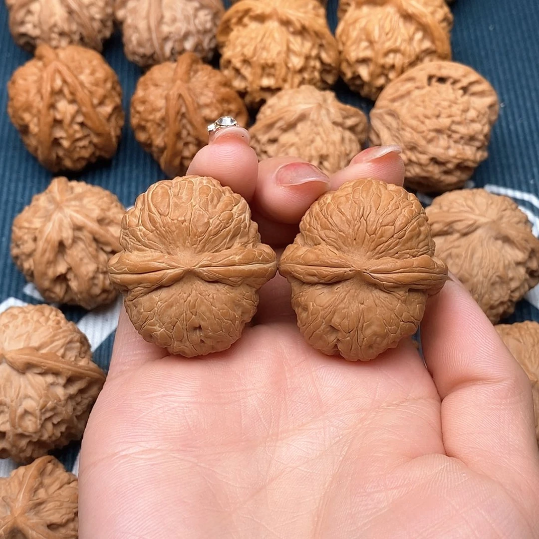 文玩核桃吊坠佬*。元宝