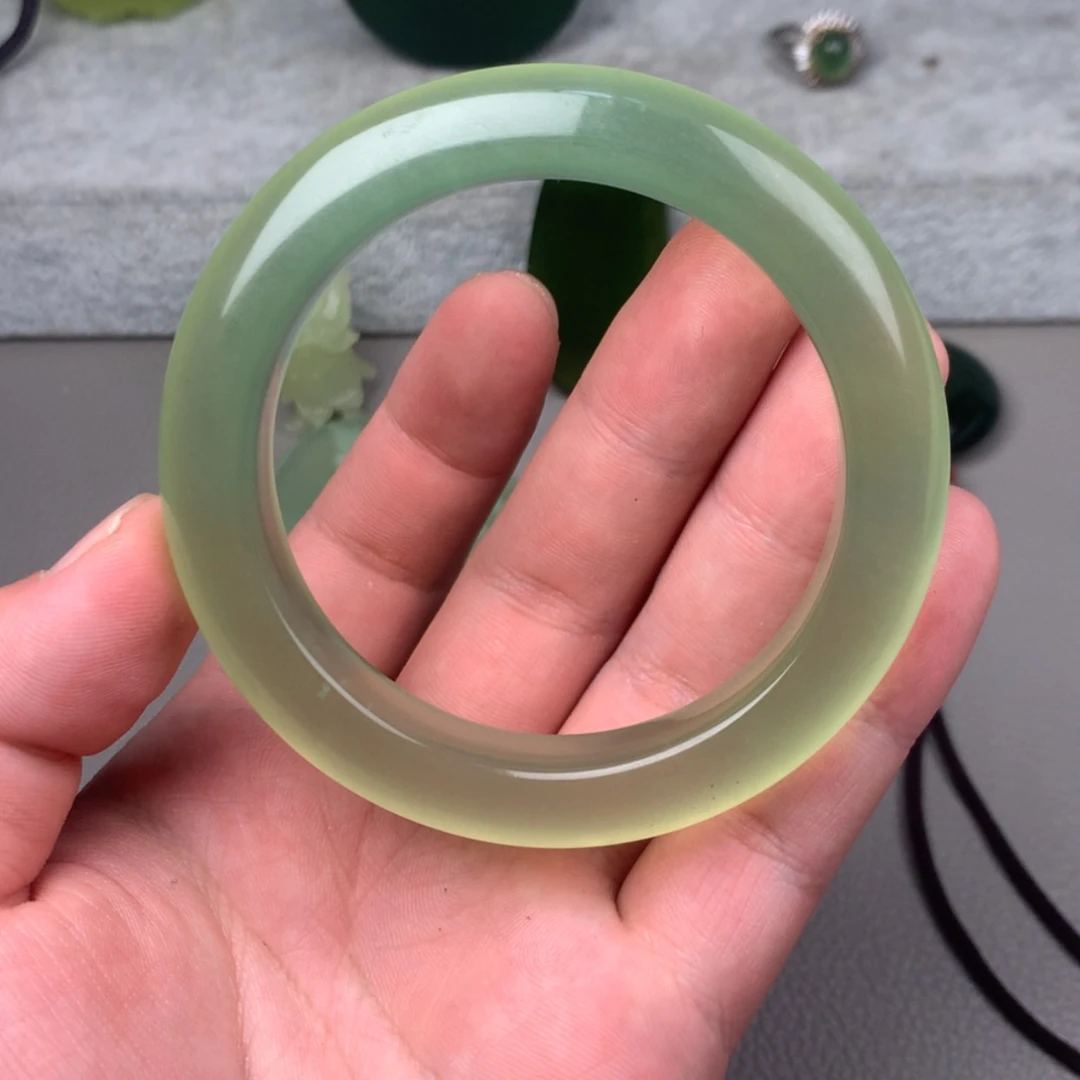 【闪购商品】未镶嵌蛇纹石玉岫玉60