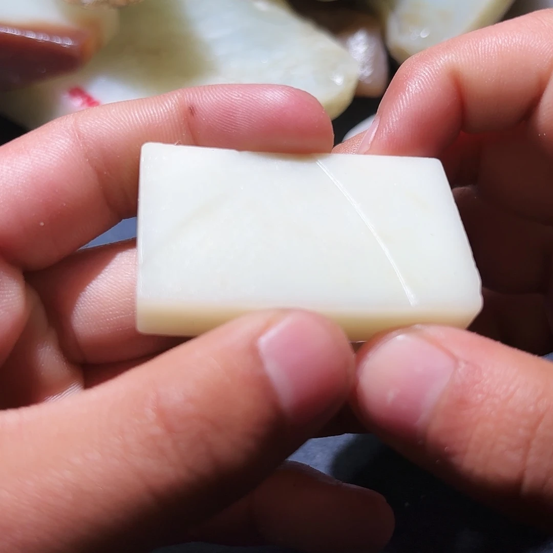 和田玉未镶嵌珠宝奇石