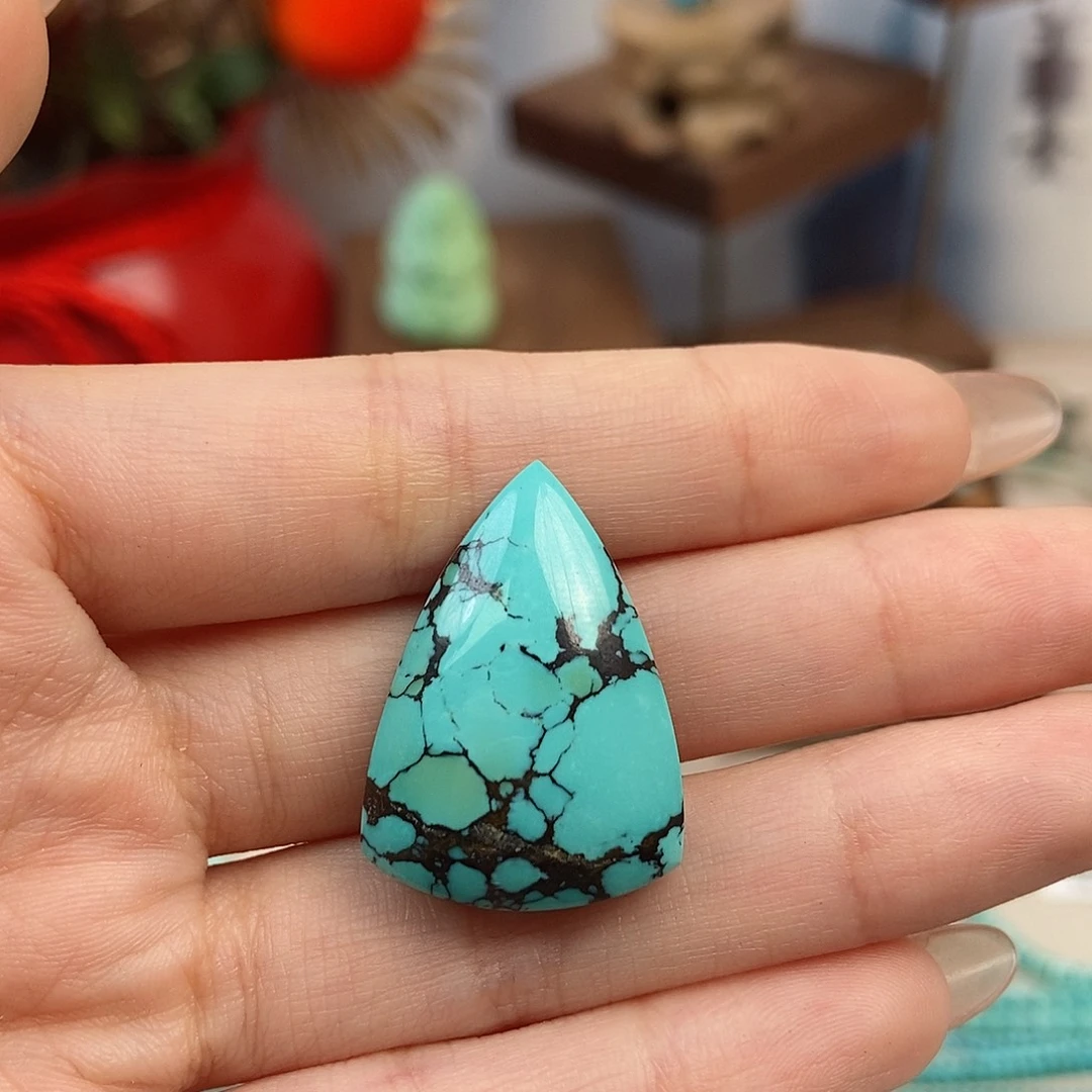 绿松石雕刻件未镶嵌