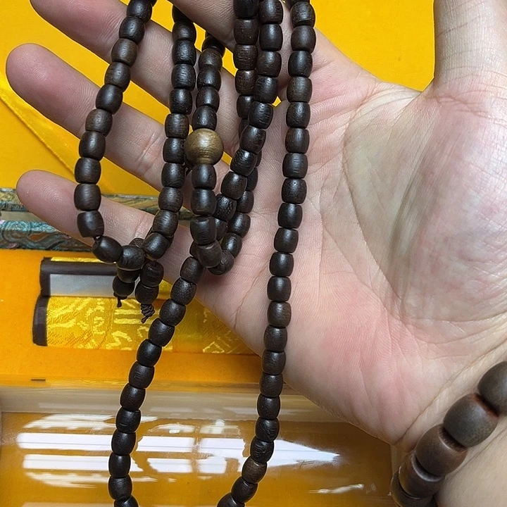 大叶紫檀（黑酸枝木类）