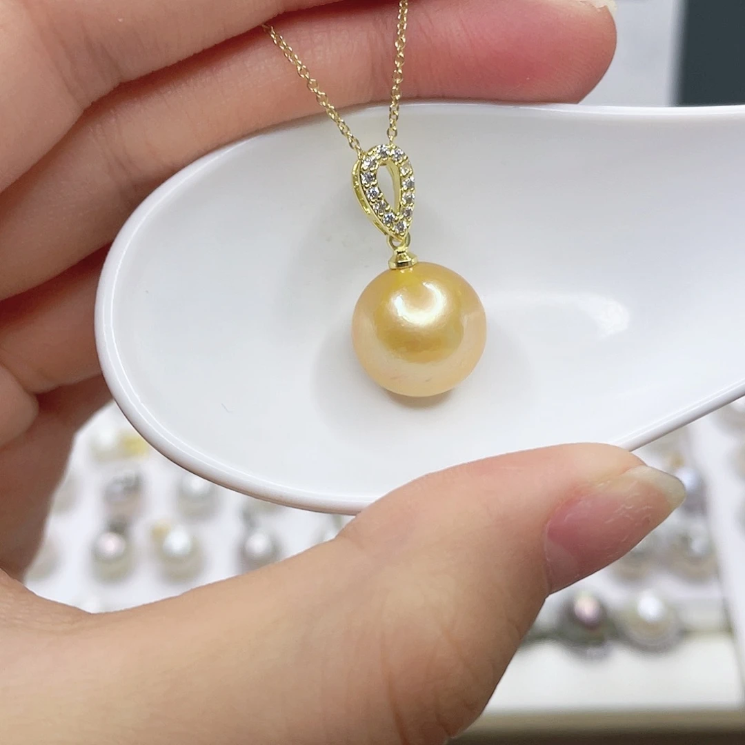淡水珍珠合金吊坠(赠链)