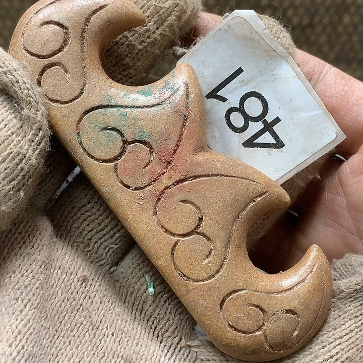 未镶嵌和田玉挂件