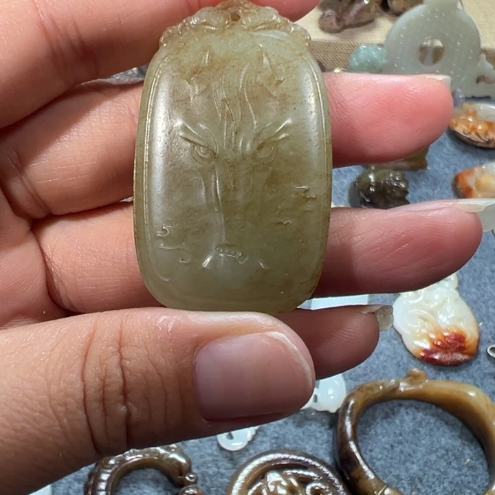 未镶嵌和田玉挂件
