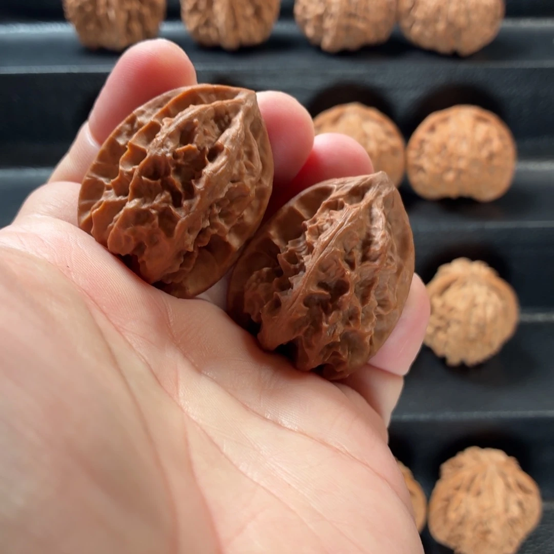 桃核把件野生原树龙骨鸡心轻微色差34