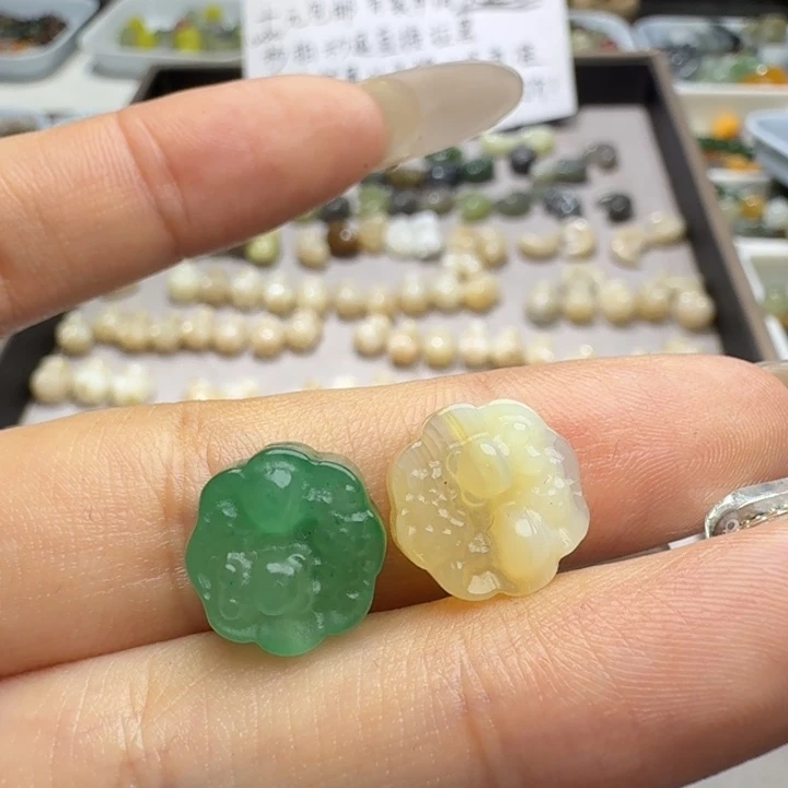 D***a未镶嵌和田玉珠宝半成品