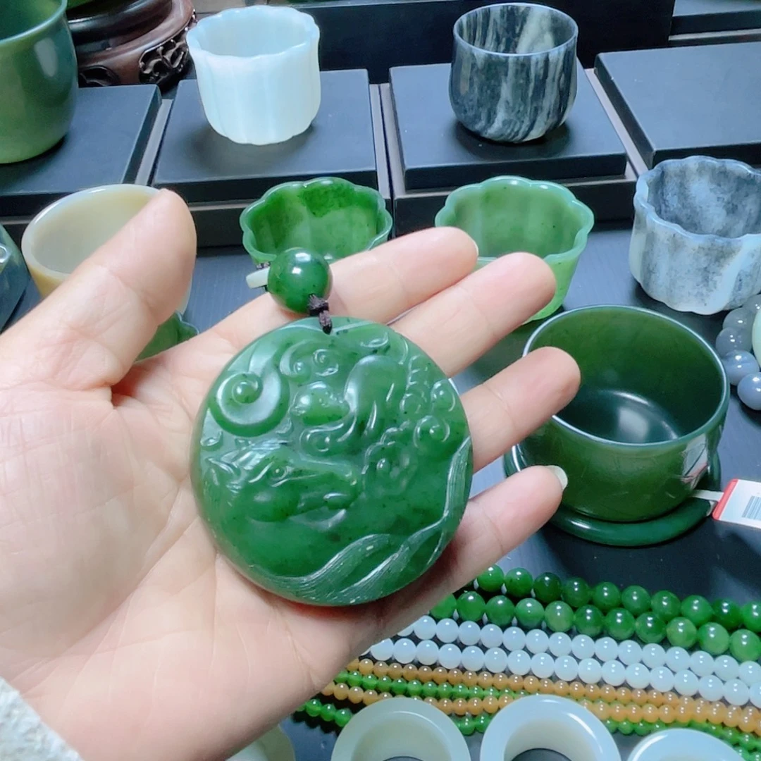 和田玉未镶嵌挂件