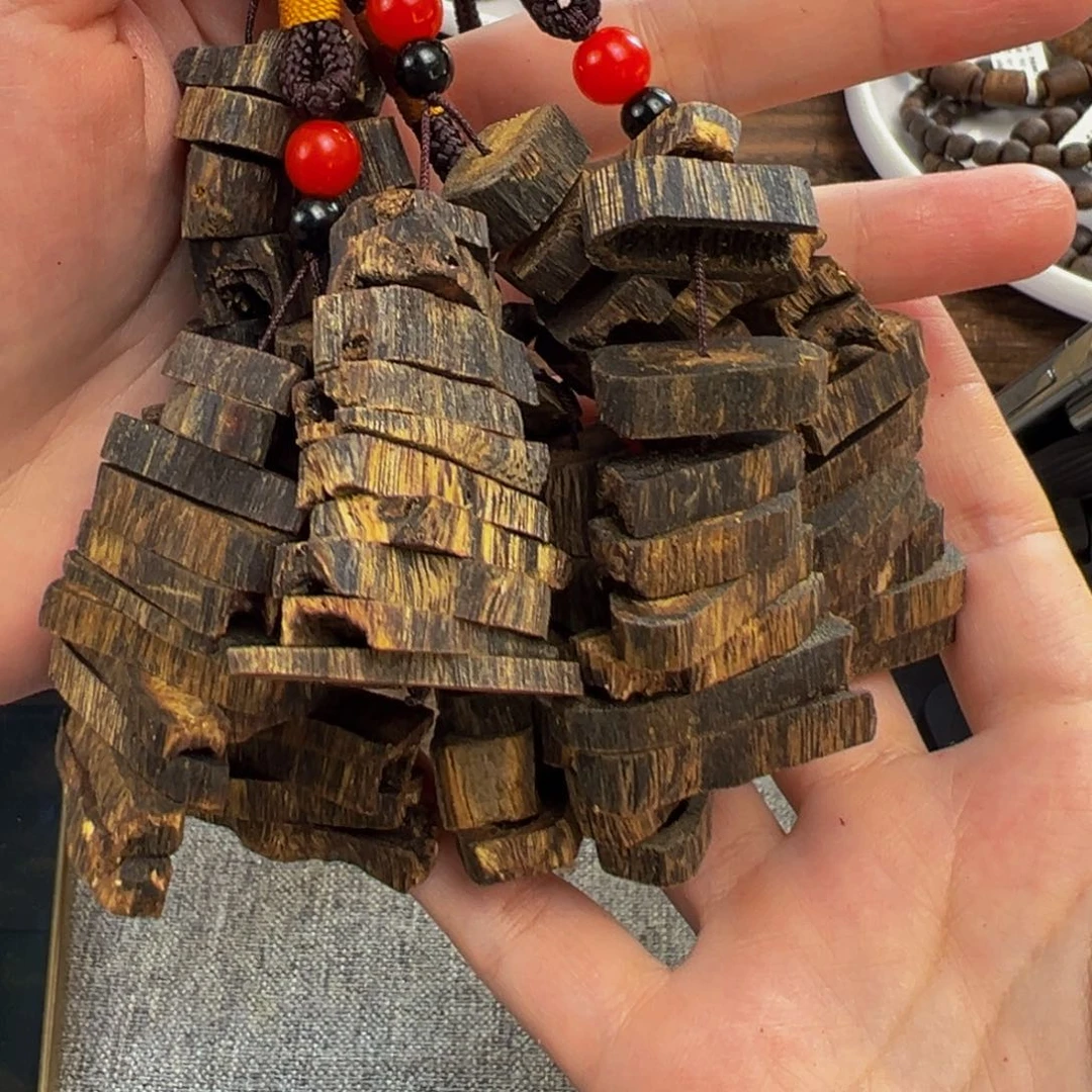 沉香碎屑沉香原材料车挂摆件多样性发一条（一连两小条）