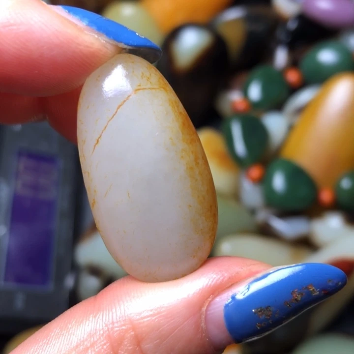 和田玉未镶嵌珠宝奇石