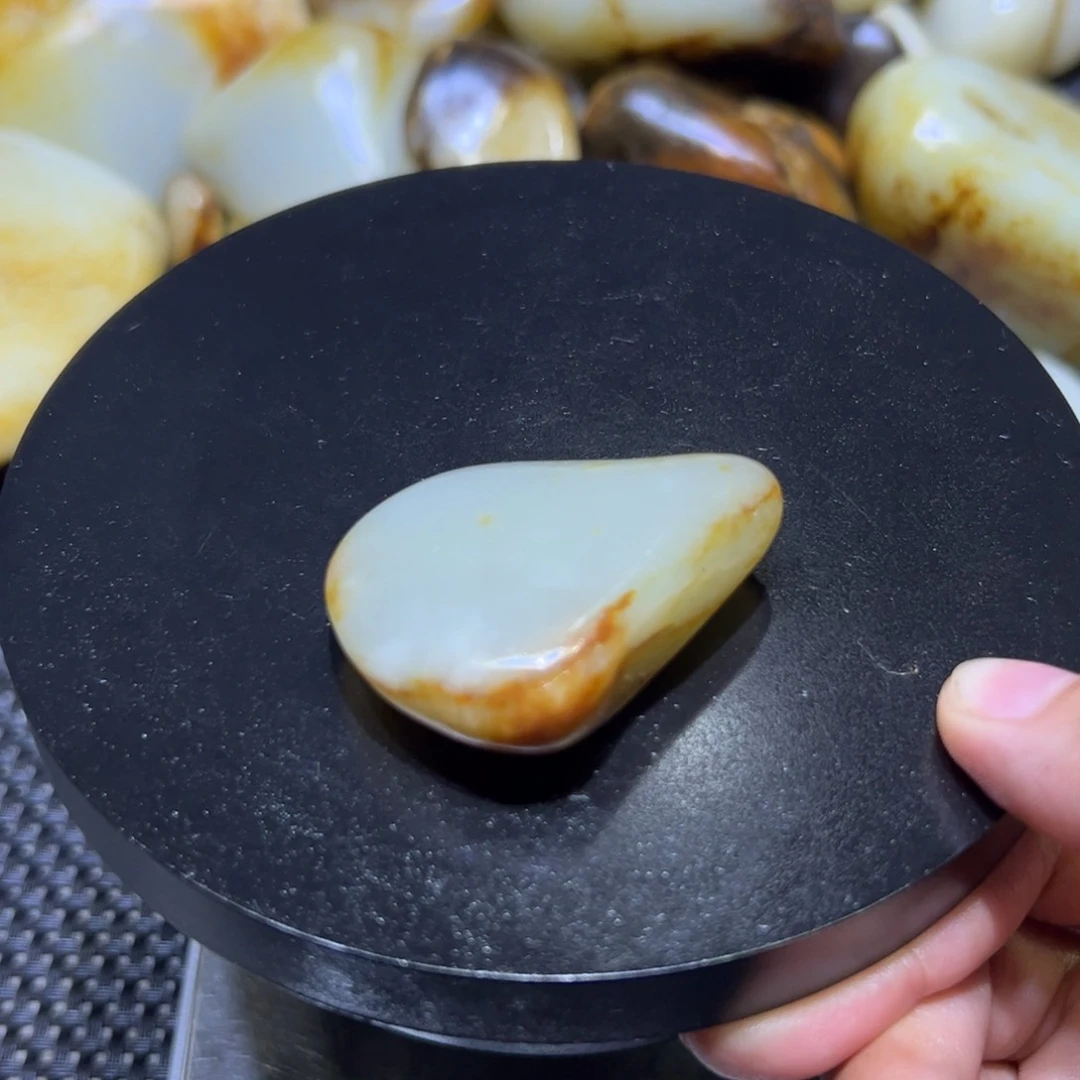 和田玉（子料）未镶嵌颈饰42克