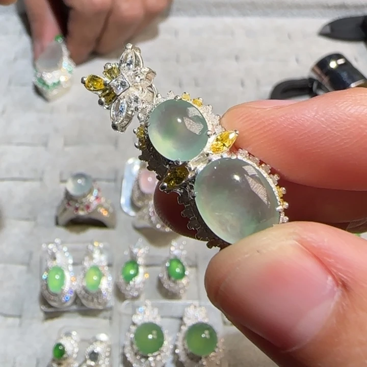 定制翡翠未镶嵌翡翠