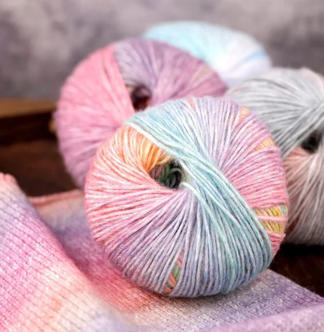 雪妃尔琉璃云 长段染 秋冬围巾披肩帽子渐变手工编制DIY蛋糕线