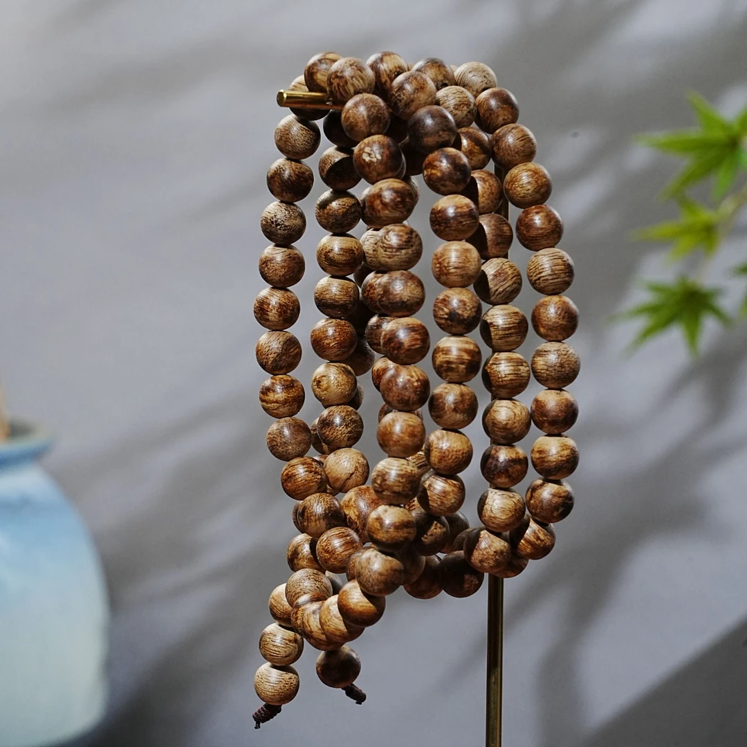 印尼爪哇岛黑油沉香念珠 0.86cm 14.31g 250718005 B