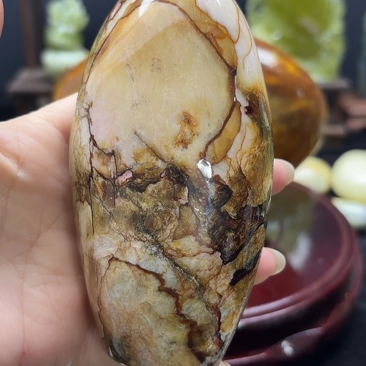 玉岫玉原石家具摆件