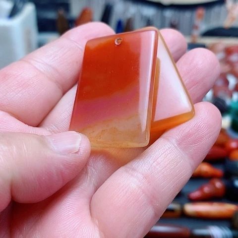 玛瑙/玉髓颈饰合金海**弟
