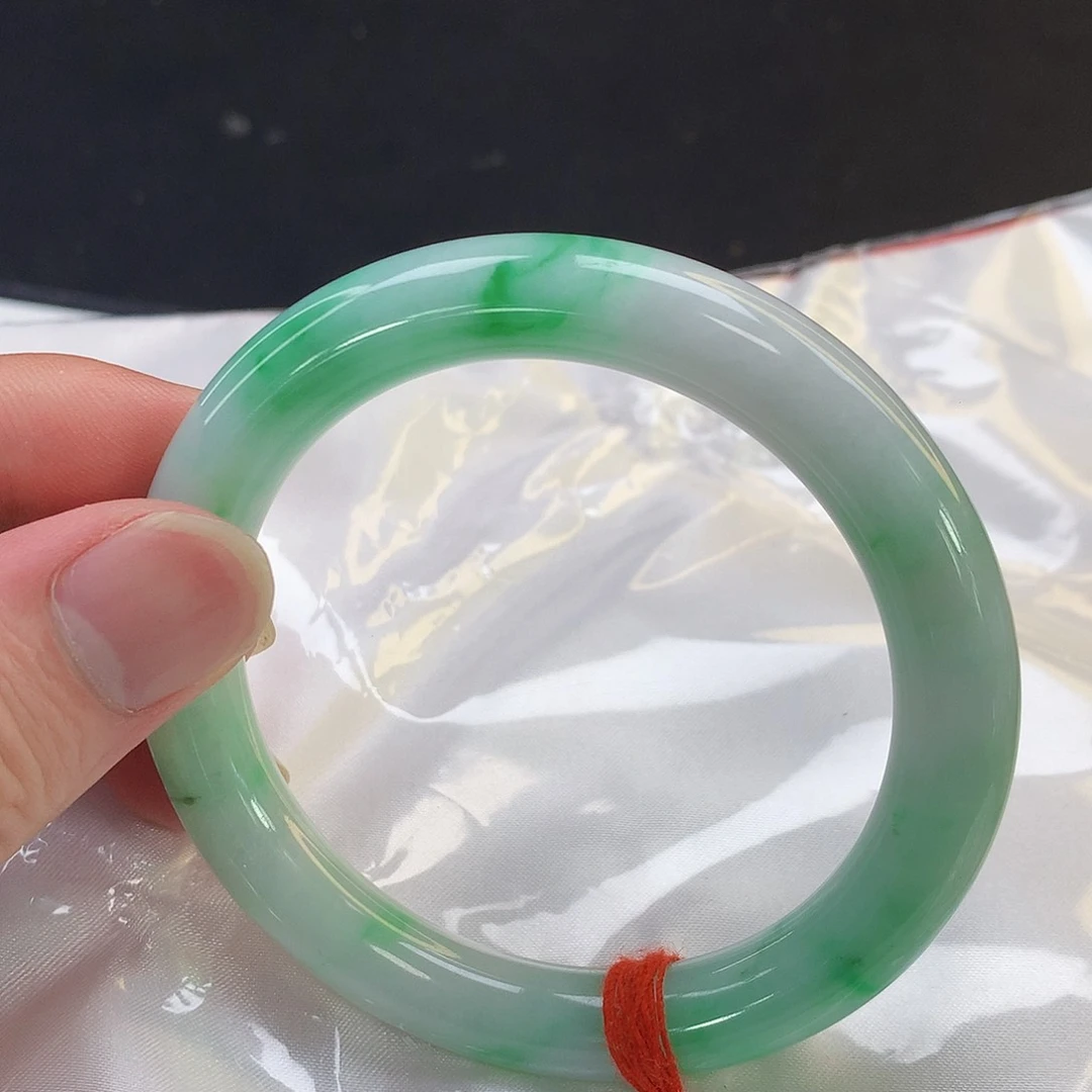 翡翠手镯未镶嵌107缅甸天然翡翠A货