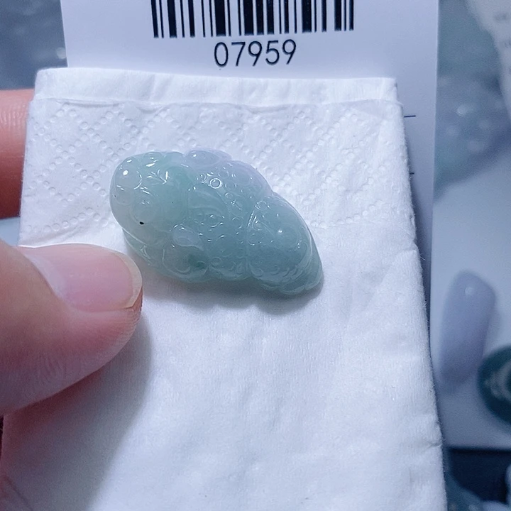 翡翠未镶嵌颈饰天光墟翡翠市场现金代购