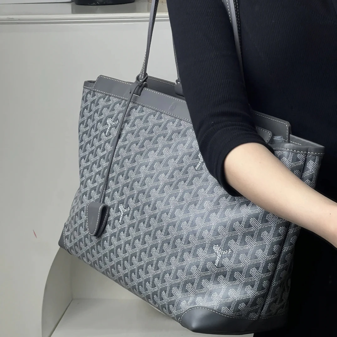 99新 Goyard 戈雅灰色硬板tote包中号/99新/优选