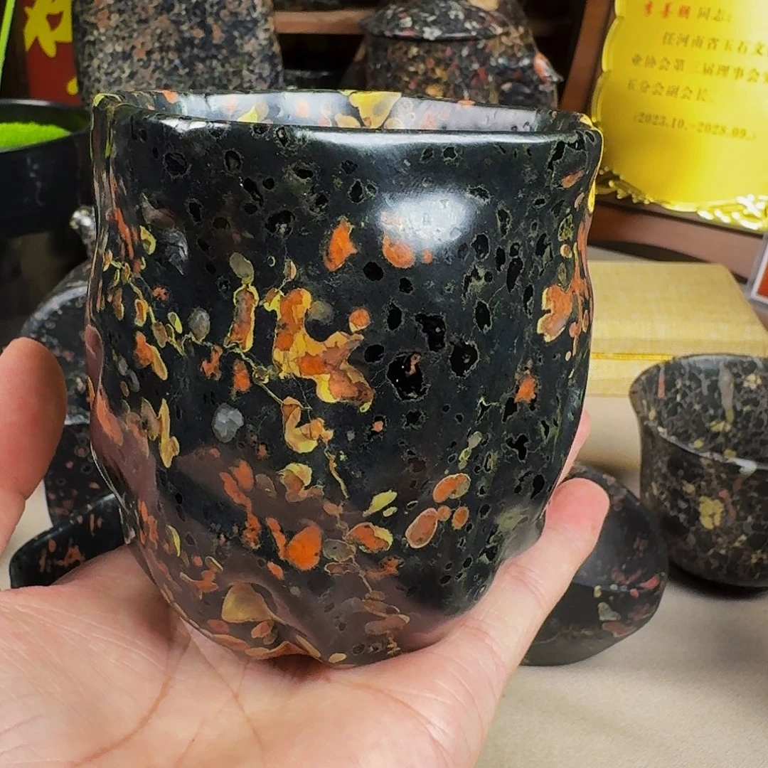 齐***阁梅花玉精品茶周边