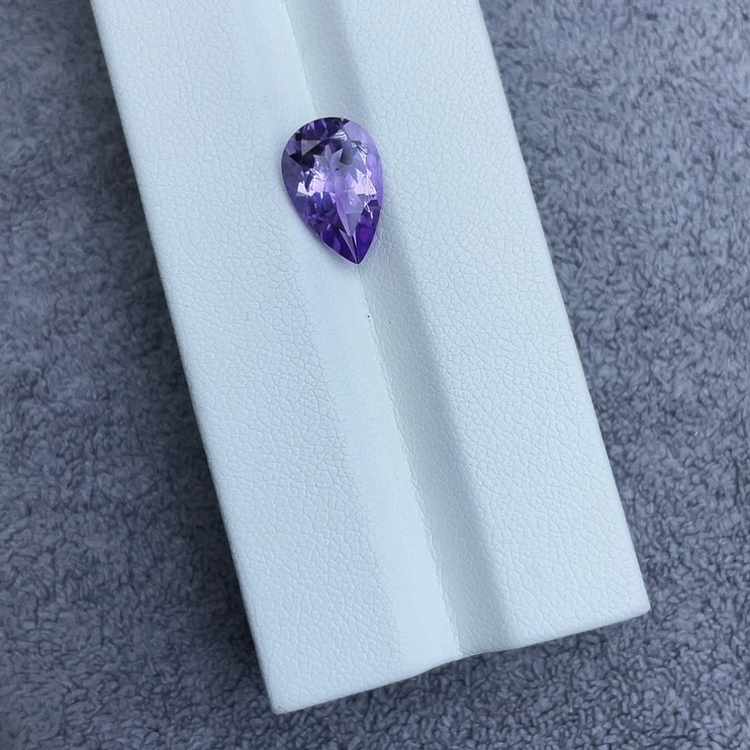 未镶嵌紫晶笔搁2.69Ct。