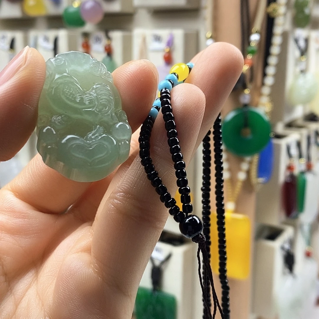 萍***心颈饰未镶嵌石英质玉