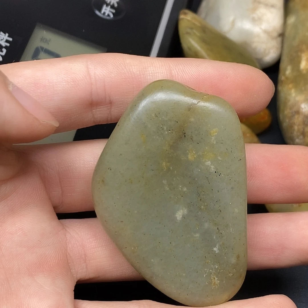 和田玉（糖玉）未镶嵌挂件