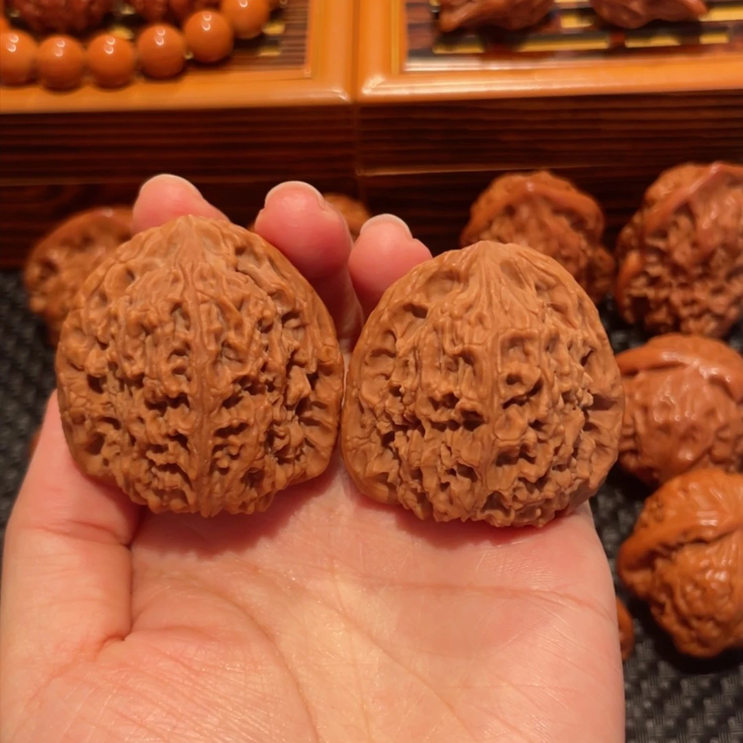 文玩核桃把件南疆石