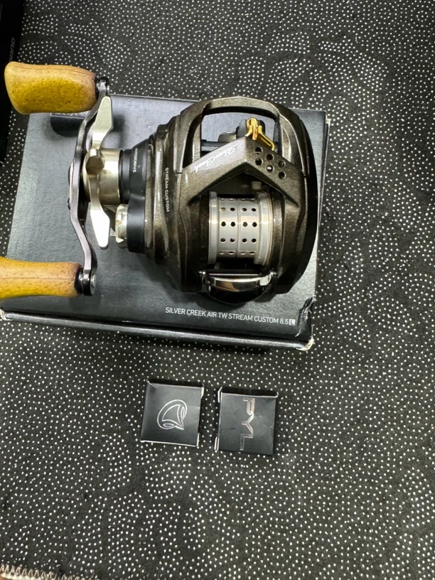 九八，银溪水滴轮，左手8.5速，改虫洞陶瓷轴承，无齿感书盒齐全