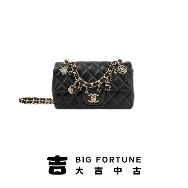 大吉中古/Chanel香奈儿徽章吊坠大mini斜挎包