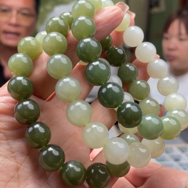 和田玉未镶嵌颈饰多样性发货，发其一