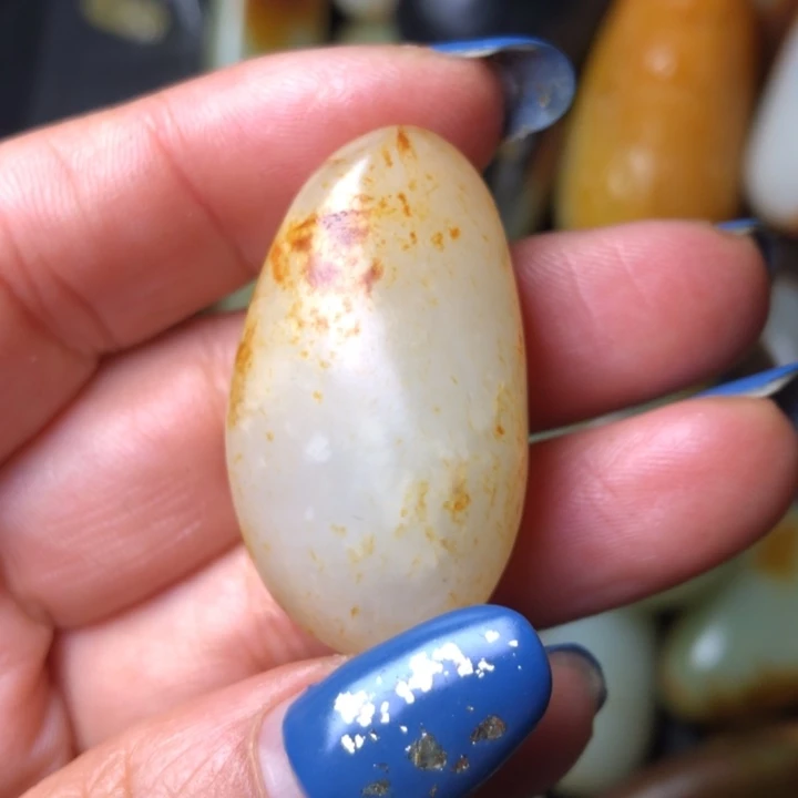 和田玉未镶嵌珠宝奇石